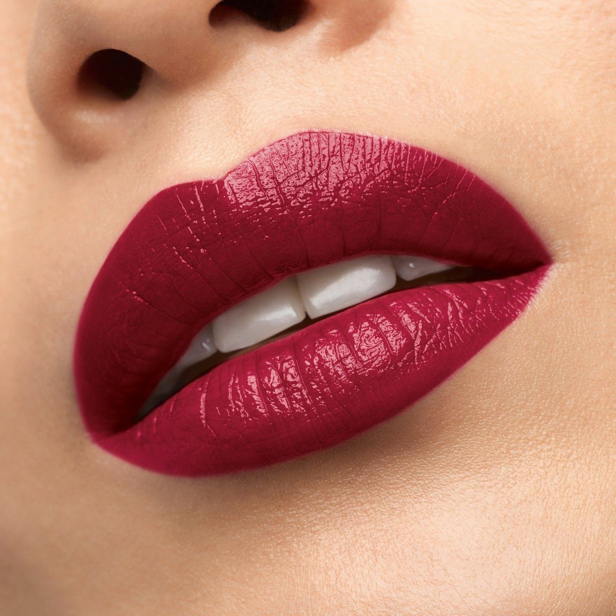 labios-pintados-de-bordo lábios pintados de bordô