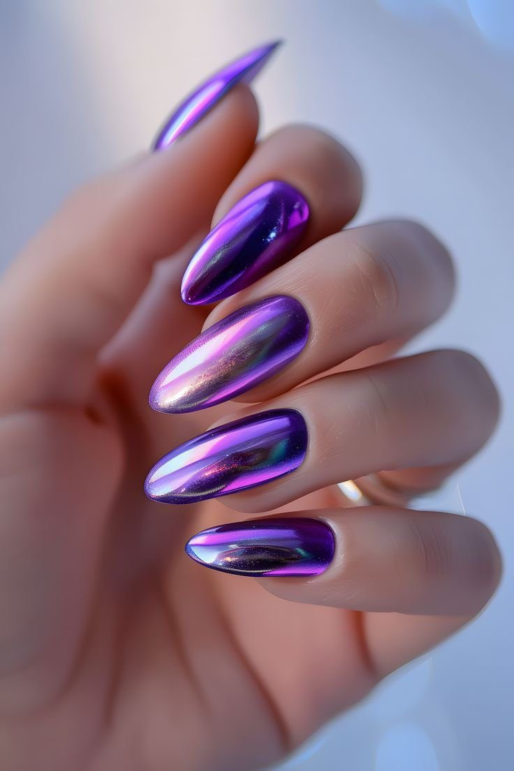 unhas-roxas-cromadas-foto-pinterest Unhas roxas cromadas| Foto: Pinterest