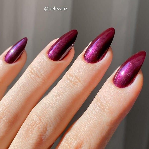Saiba como escolher o tom ideal de esmalte vermelho Saiba como escolher o tom ideal de esmalte vermelho
