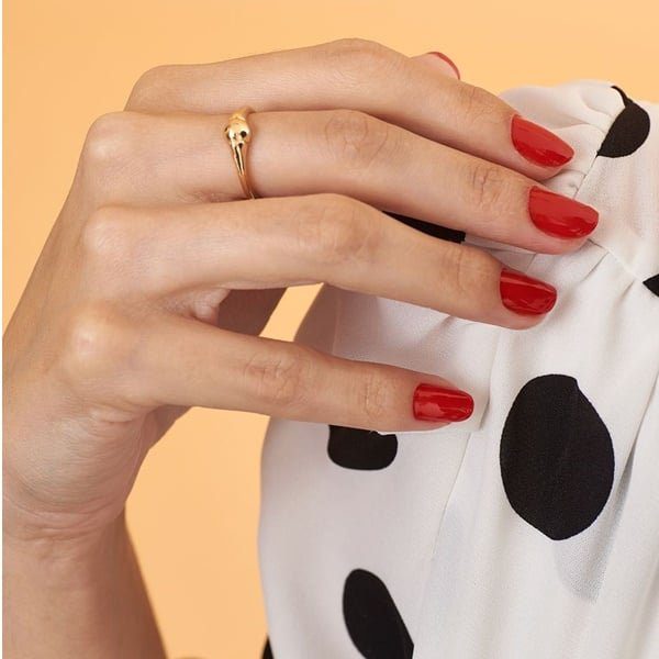 Saiba como escolher o tom ideal de esmalte vermelho
