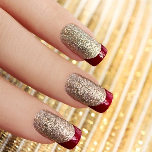 Unhas decoradas para o ano novo dourada