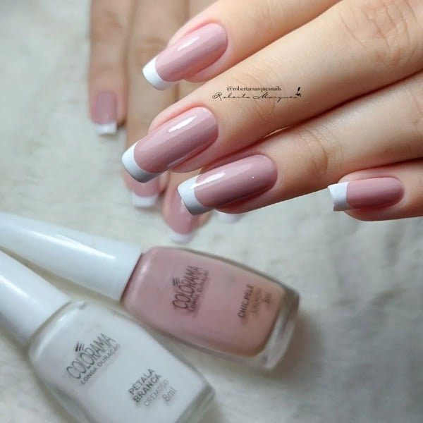 Aposte nas unhas francesinhas