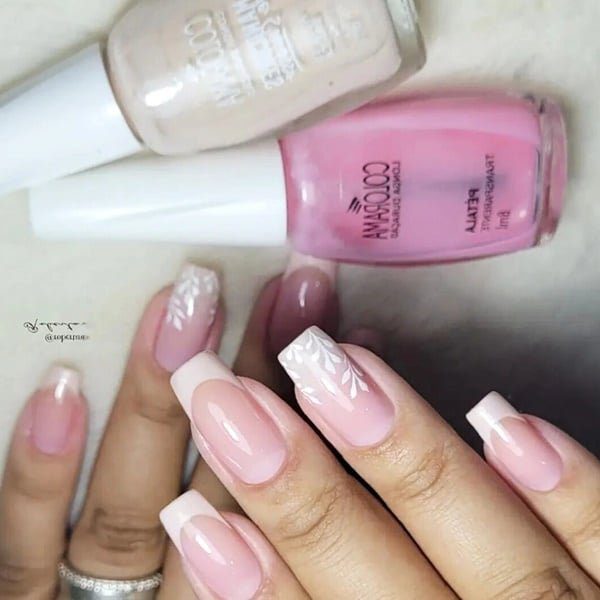 Unhas acrigel decoradas: 4 inspirações para o seu alongamento