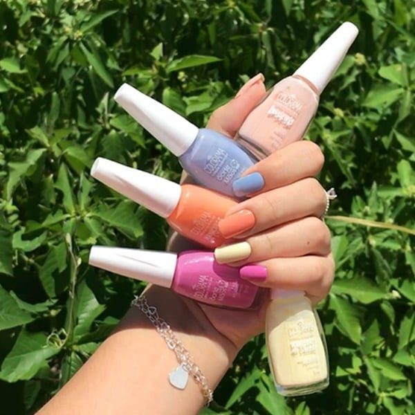 Unhas colorida